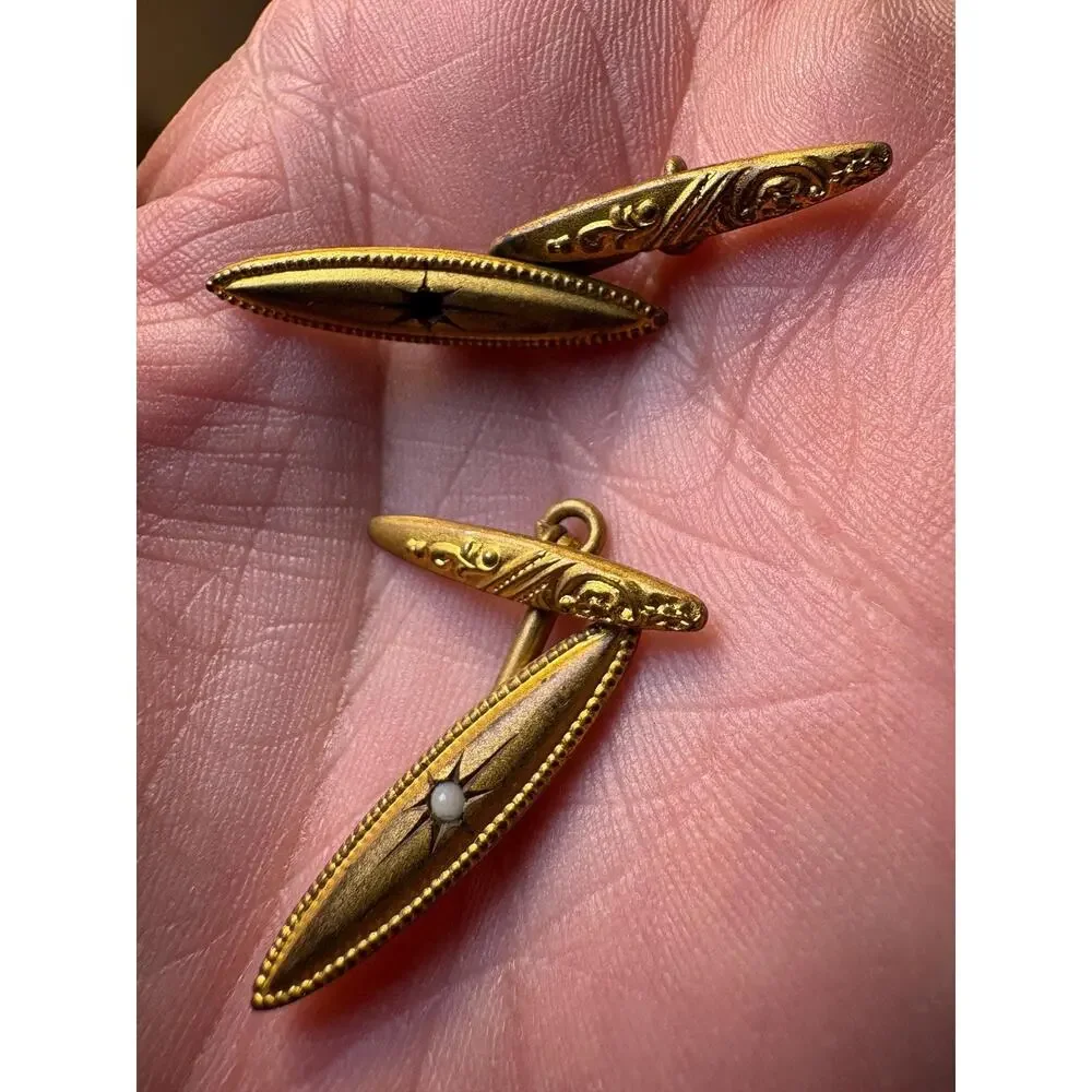 Vintage VTG Cufflinks in Victorian style very old Initials MK inside